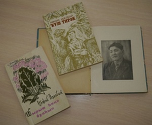 К 110-летию со дня рождения башкирского поэта-фронтовика, переводчика, журналиста Нажиба Идельбая