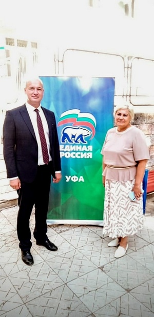 Руководитель Агентства по печати и СМИ Республики Башкортостан Максим Ульчев принял участие в акции «Собери ребенка в школу»