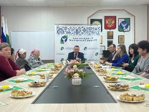 ВСТРЕТИЛИСЬ СО ШКОЛЬНИКАМИ И С МАМАМИ ГЕРОЕВ