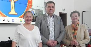 Встреча директора ЦЭПП МЧС России Юлии Шойгу и главы СЖР Владимира Соловьёва в Центре экстренной психологической помощи МЧС России